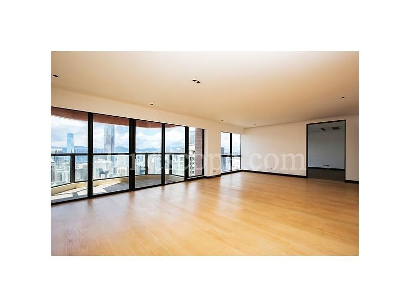photo 2 — Estoril Court, Midlevels Central
