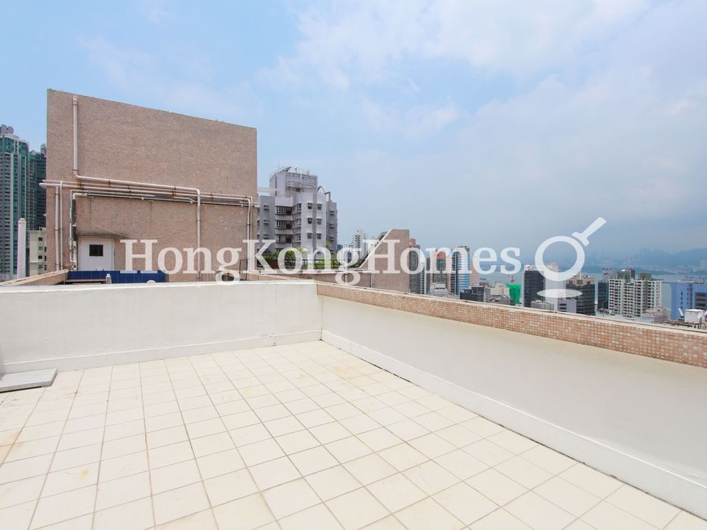 Private Roof Terrace — Grandview Garden-Tower 1, Mid-levels West