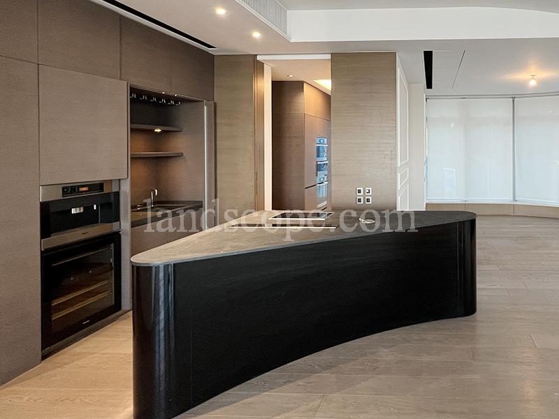 photo 3 — Argenta, Midlevels West