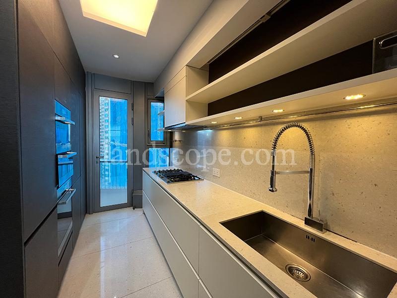 photo 4 — Argenta, Midlevels West
