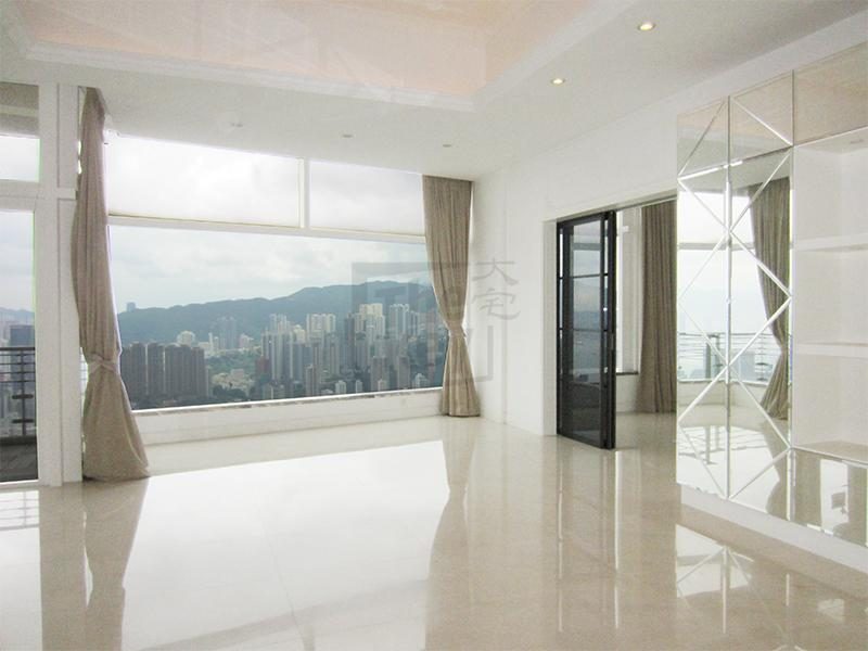 photo 3 — Infinity, The Peak