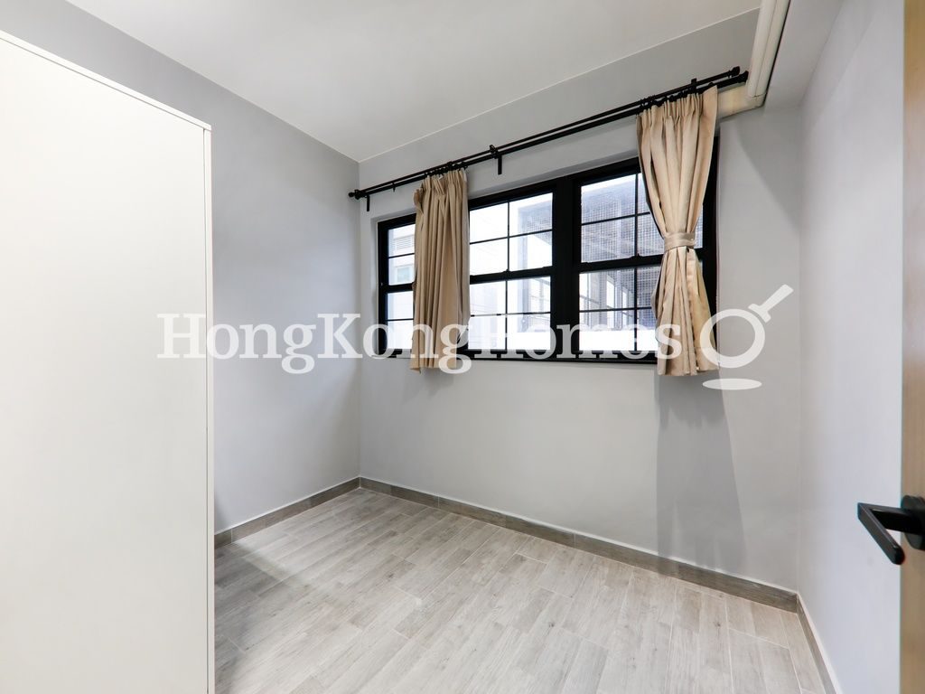 Second Bedroom — 羅便臣道 33-35 號，西半山