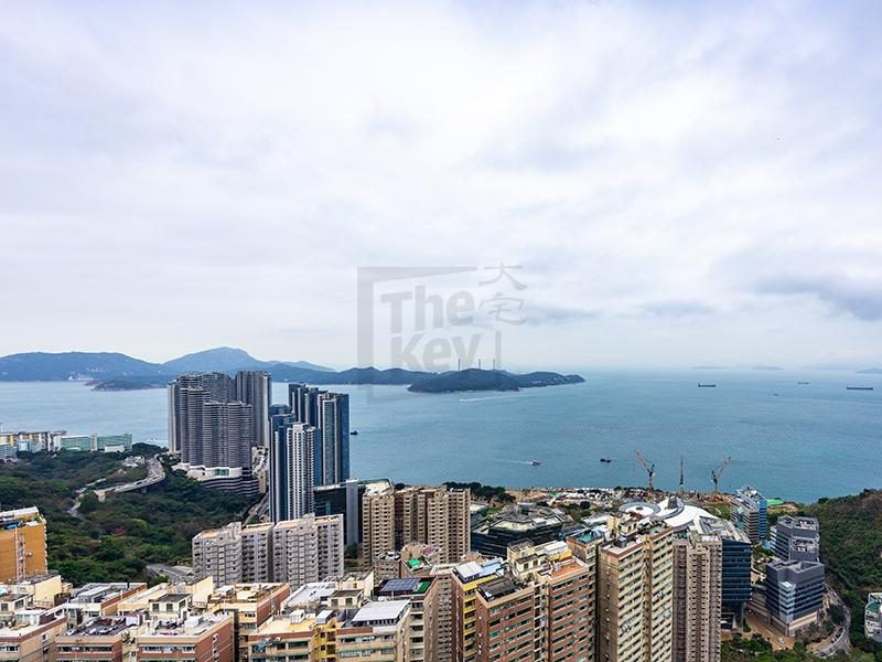 photo 2 — Woodbury Court, Pokfulam