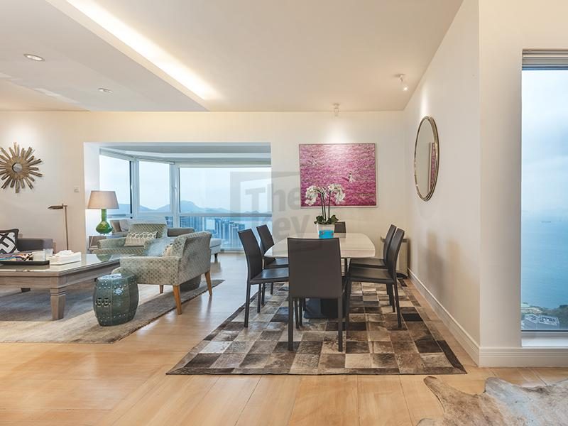 photo 8 — Woodbury Court, Pokfulam