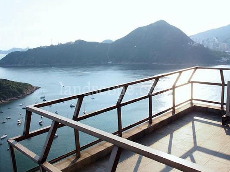 photo 4 — The Somerset, Repulse Bay