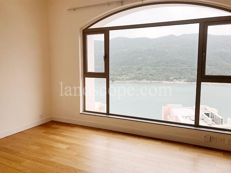 photo 9 — The Redhill Peninsula, Tai Tam
