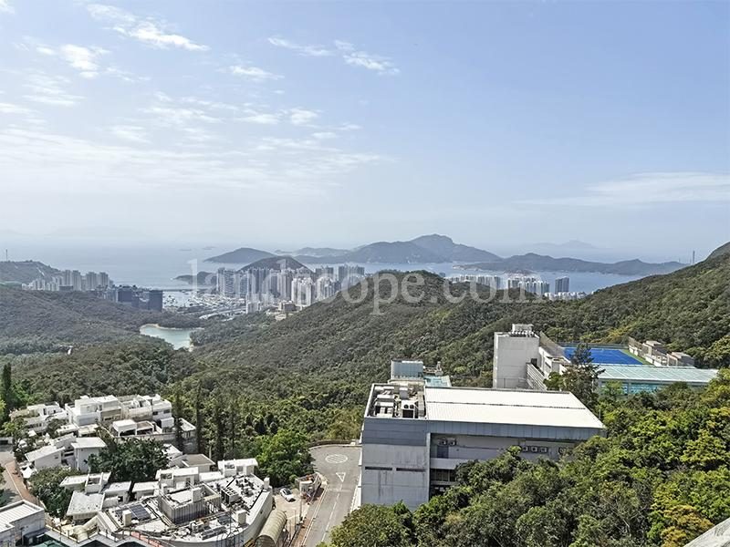 photo 2 — Villa Verde, The Peak