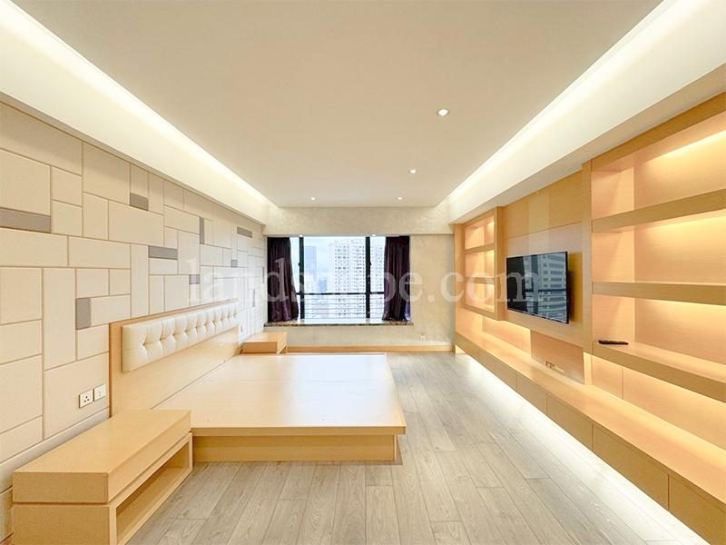 photo 4 — Clovelly Court, Midlevels Central