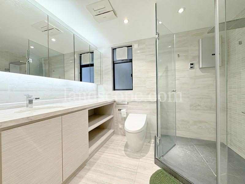 photo 6 — Clovelly Court, Midlevels Central
