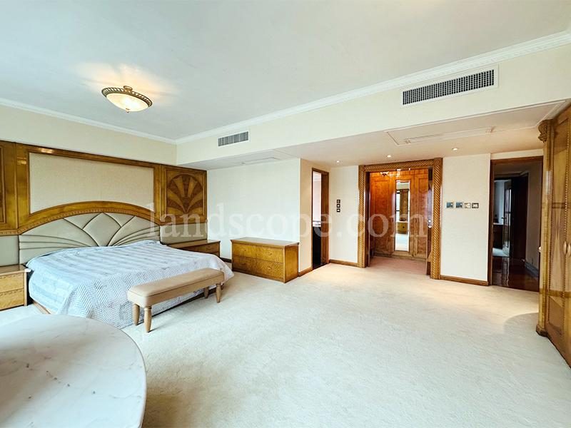 photo 2 — Dynasty Court, Midlevels Central