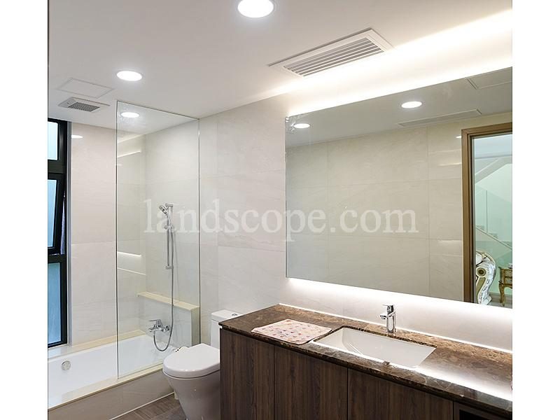 photo 8 — Le Palais, Tai Tam