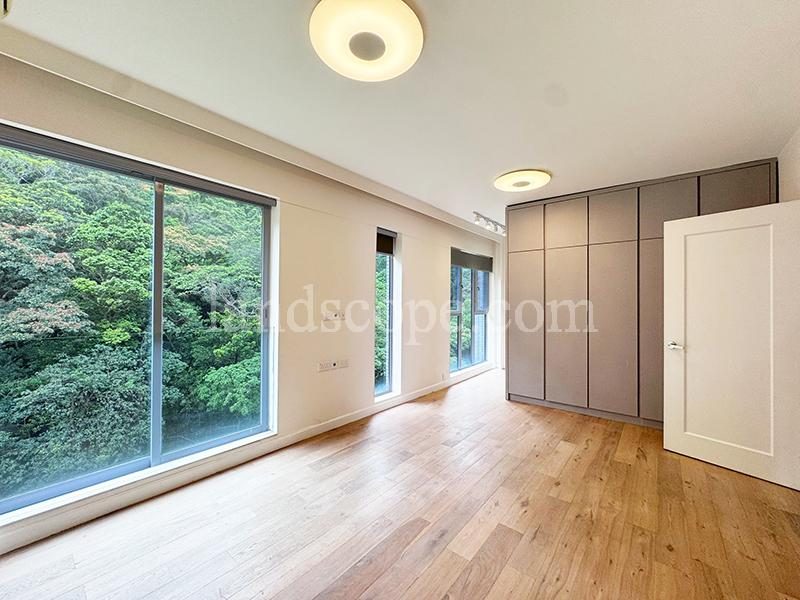 photo 6 — Leon Court, Midlevels East