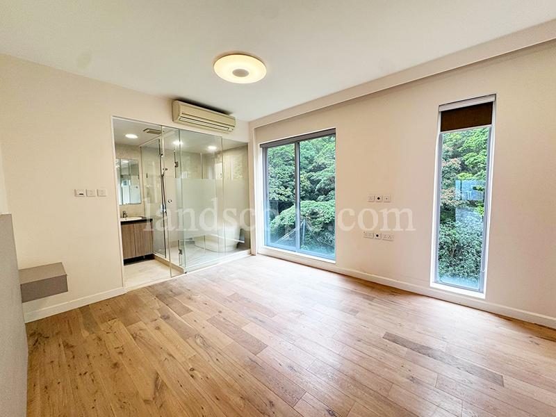 photo 7 — Leon Court, Midlevels East