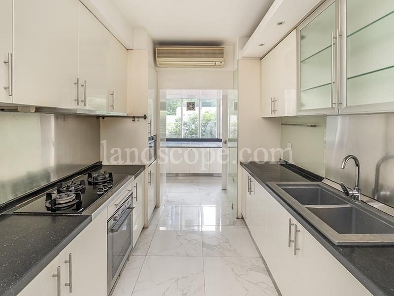 photo 10 — Estoril Court, Midlevels Central
