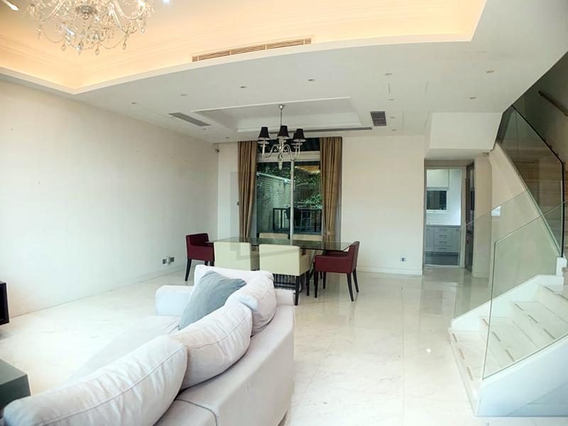 photo 3 — Le Palais, Tai Tam
