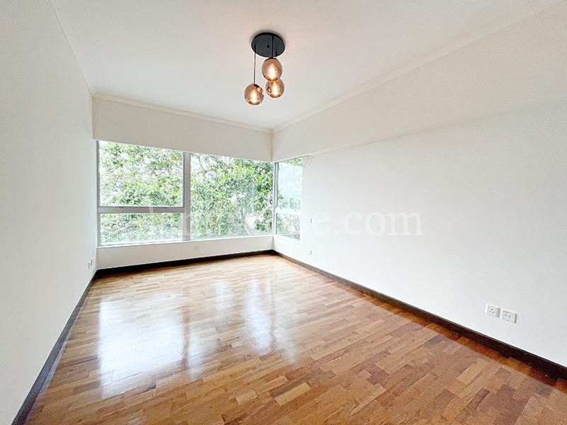 photo 3 — Haking Mansions, The Peak