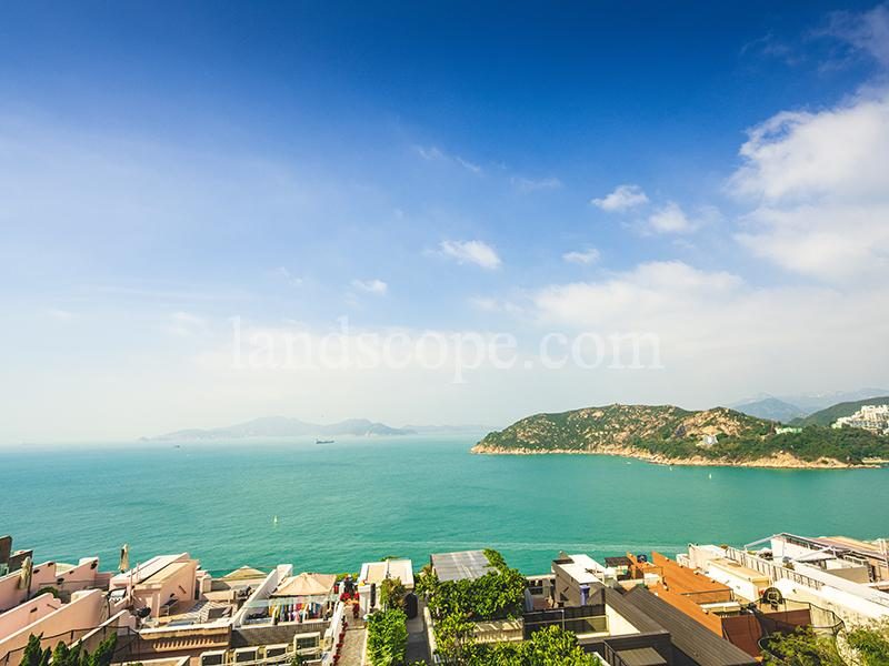 photo 2 — Regalia Bay, Stanley