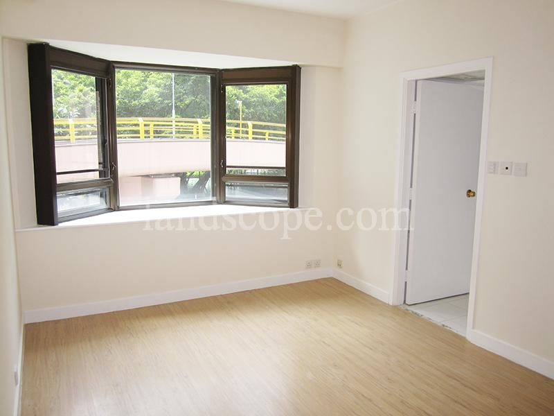 photo 6 — Estoril Court, Midlevels Central