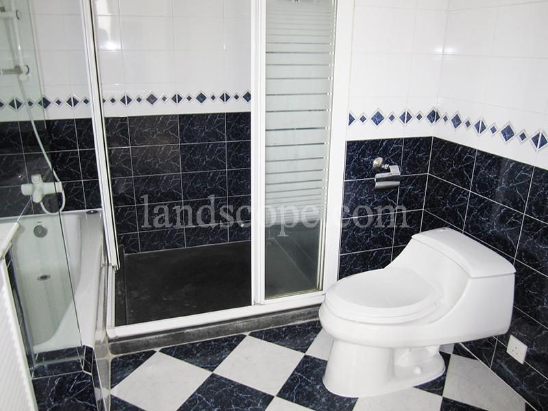 photo 9 — Estoril Court, Midlevels Central