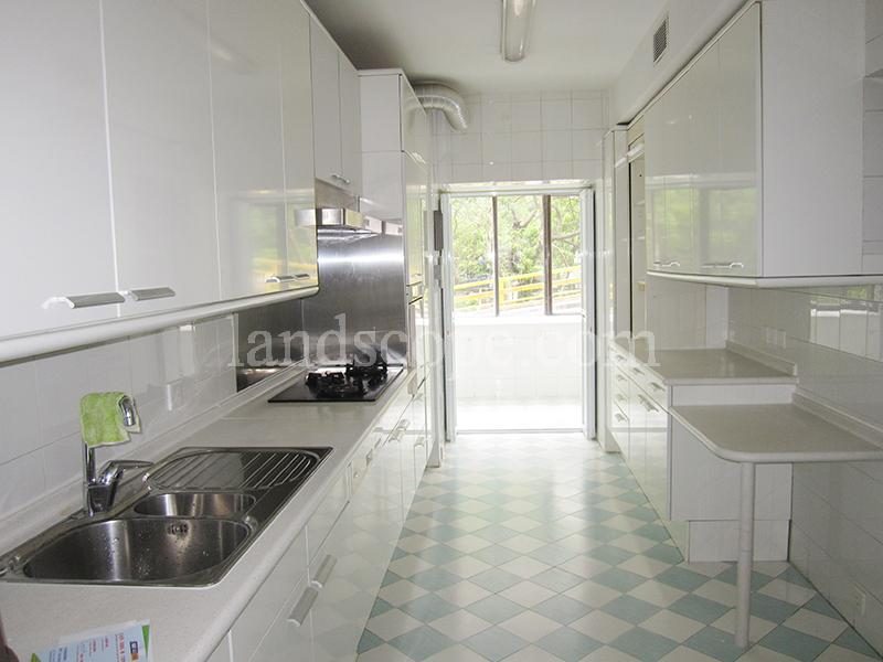 photo 10 — Estoril Court, Midlevels Central
