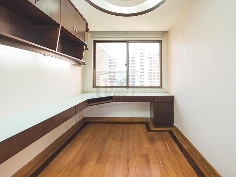 photo 23 — Hong Kong Parkview - Tower 18, Repulse Bay