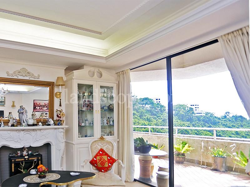 photo 4 — South Bay Towers, Repulse Bay