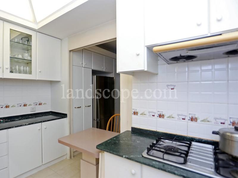 photo 9 — South Bay Towers, Repulse Bay