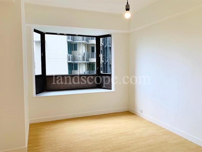 photo 10 — Hoover Court, Midlevels Central