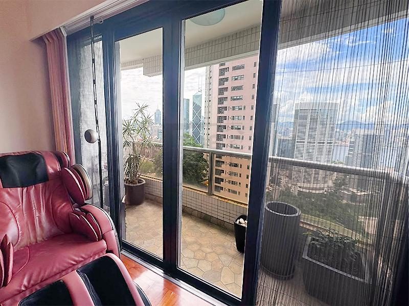 photo 3 — Hong Villa, Midlevels Central