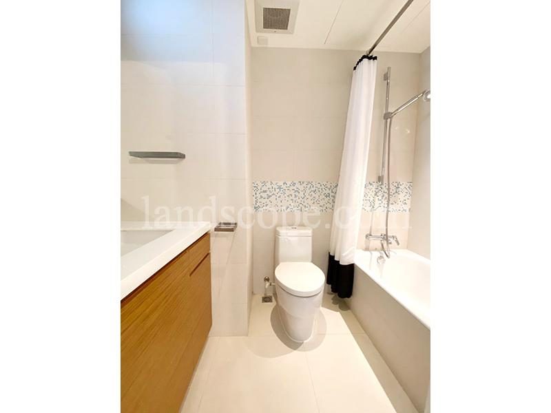 photo 8 — Bellevue Court, Midlevels East