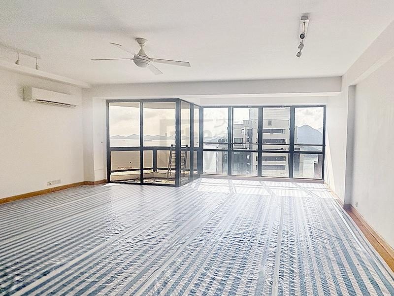 photo 3 — South Bay Towers, Repulse Bay