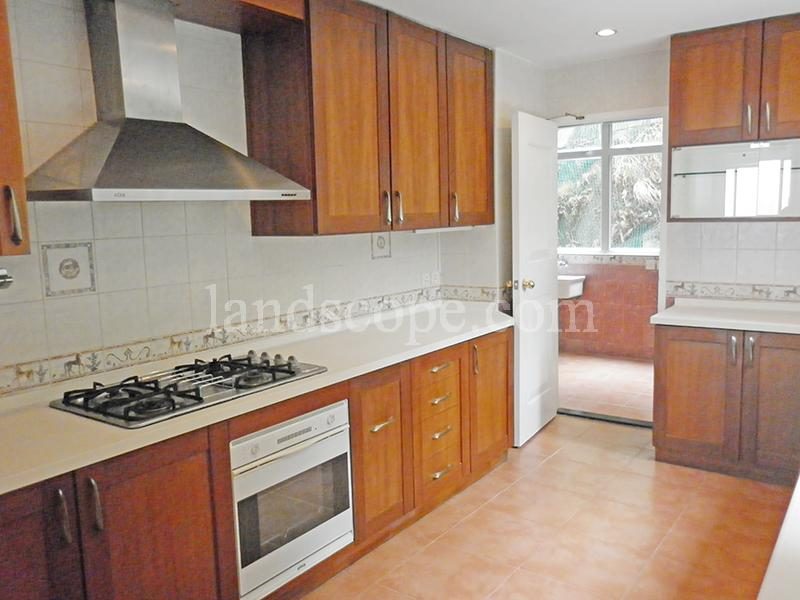 photo 3 — 47A Stubbs Road, Midlevels East