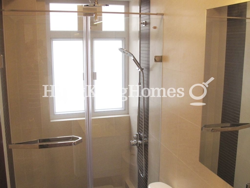 Ensuite Bathroom — Centre Street, 62-64, Sai Ying Pun