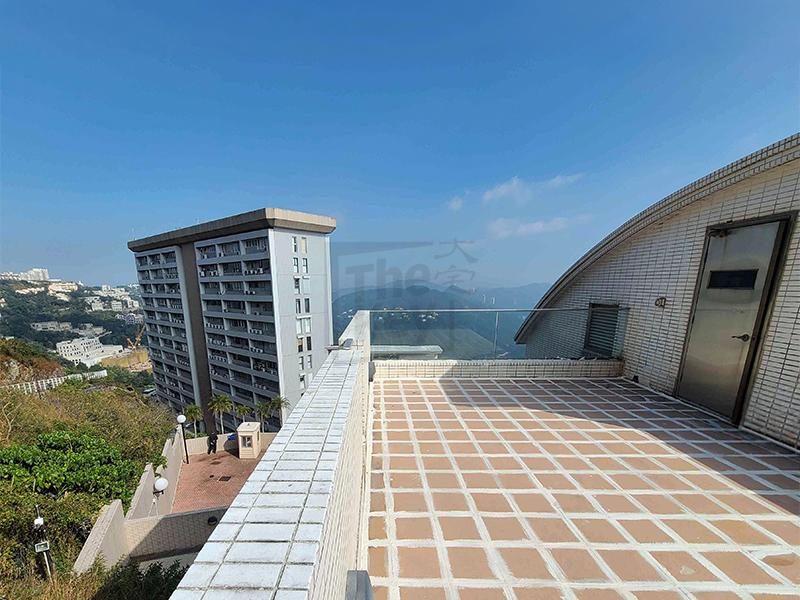 photo 2 — Sunshine Villa, The Peak