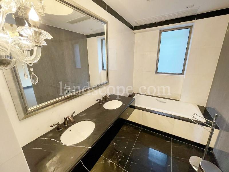 photo 8 — Kantian Rise, Midlevels Central