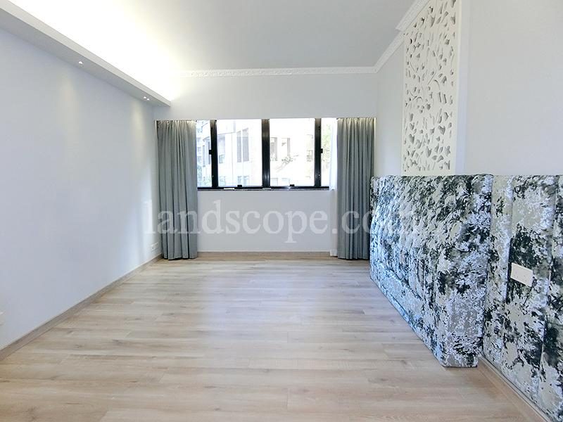 photo 4 — Clovelly Court, Midlevels Central