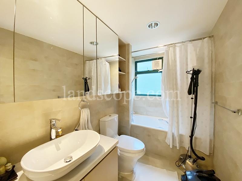 photo 6 — South Bay Palace, Repulse Bay