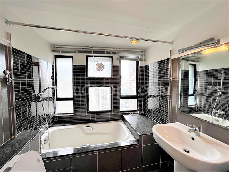 photo 15 — Birchwood Place, Midlevels Central