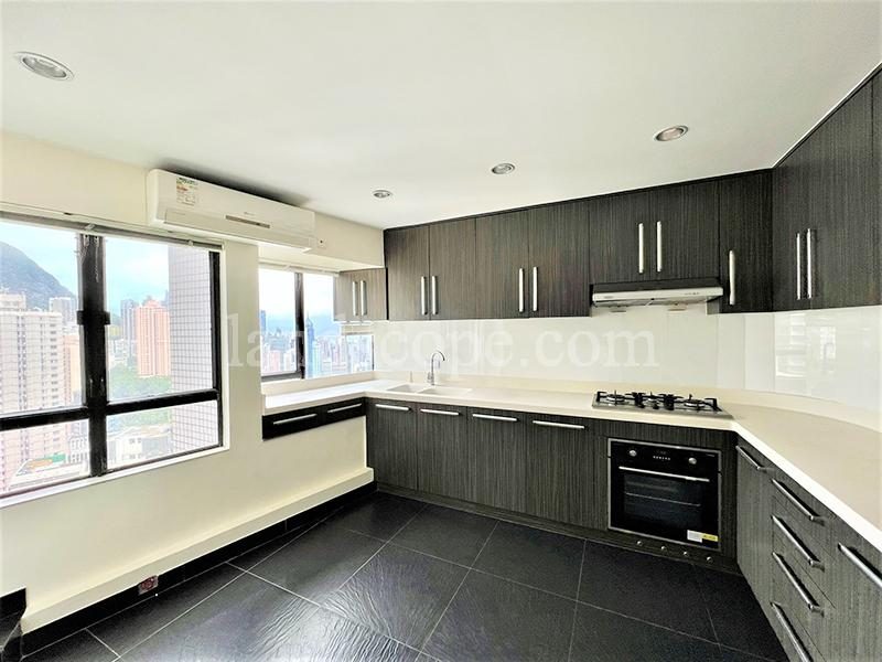 photo 17 — Birchwood Place, Midlevels Central