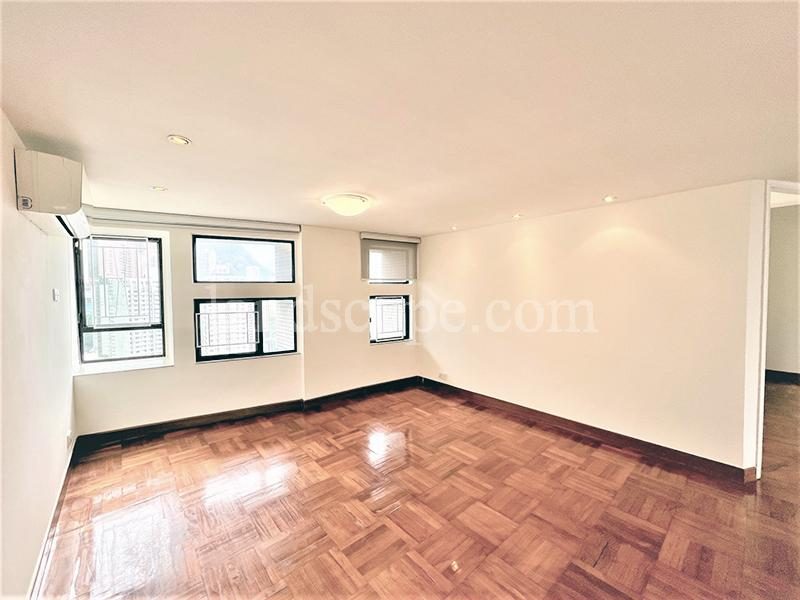 photo 2 — Birchwood Place, Midlevels Central