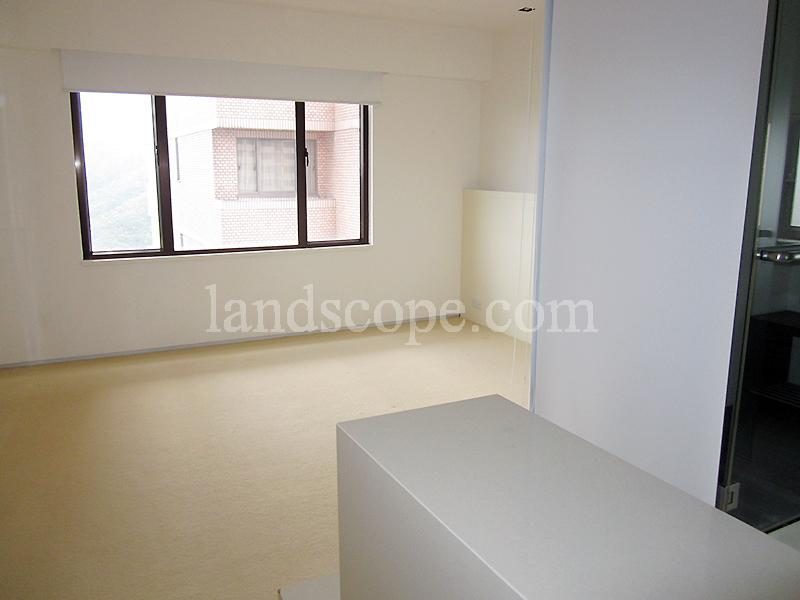 photo 4 — Hong Kong Parkview - Tower 8, Repulse Bay