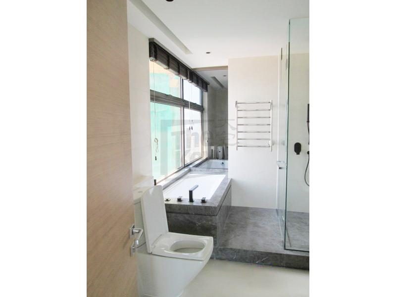 photo 5 — Arezzo, Midlevels West