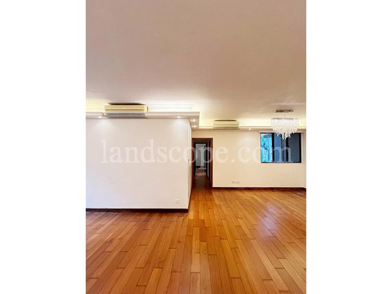 photo 2 — Clovelly Court, Midlevels Central