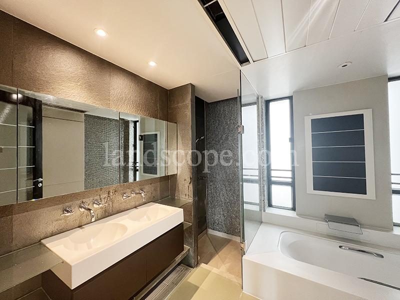photo 4 — 11 MacDonnell Road, Midlevels Central