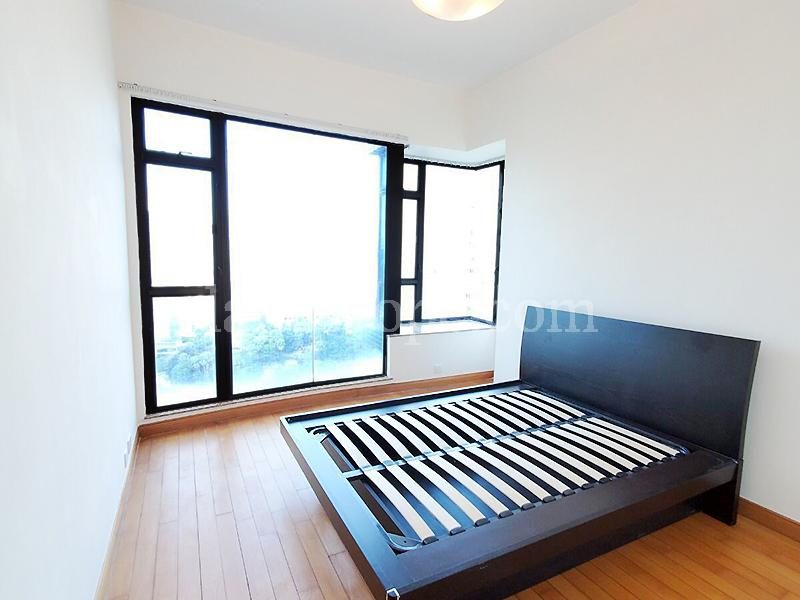 photo 3 — Fairlane Tower, Midlevels Central