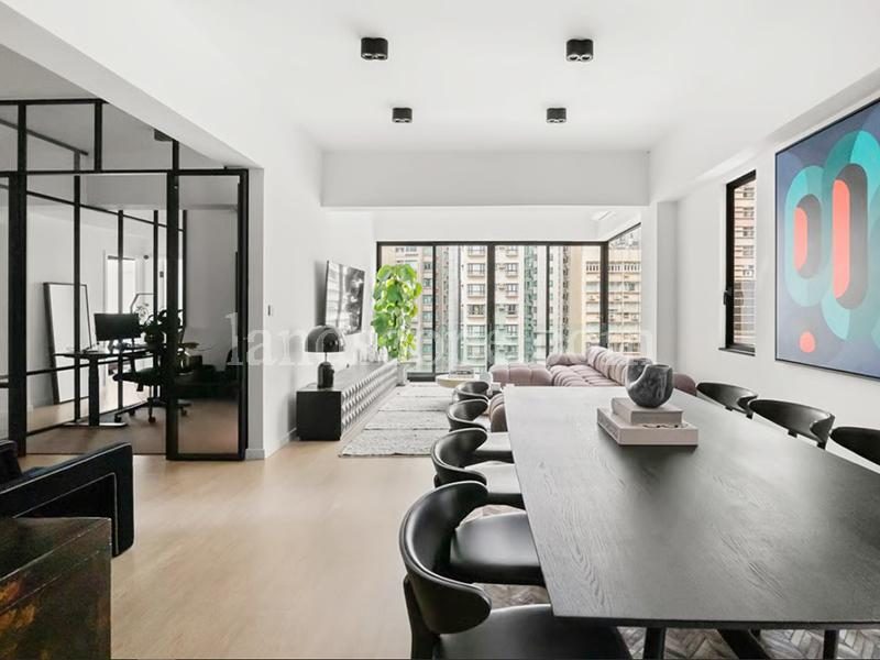 Manly Mansion