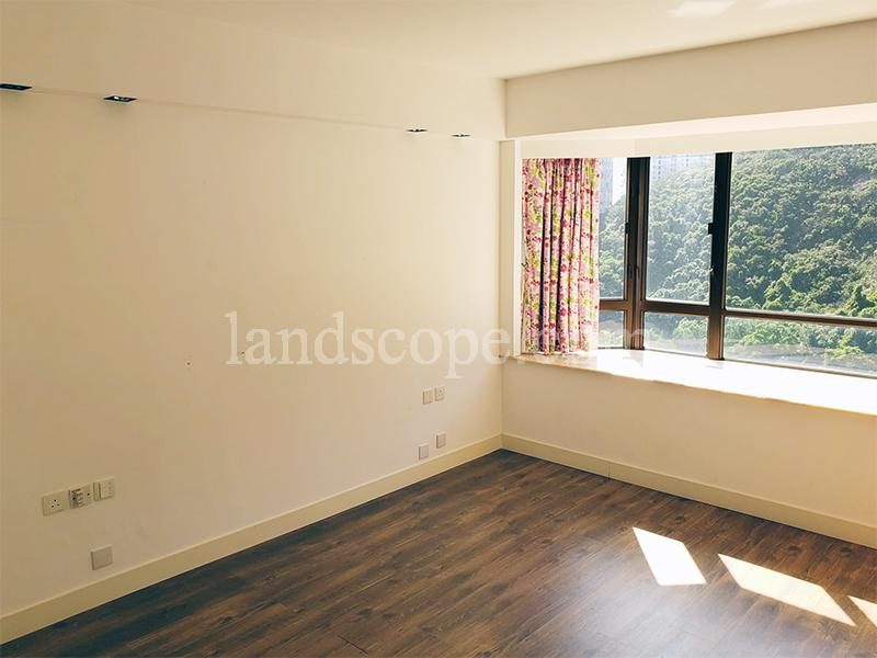 photo 4 — South Bay Garden, Repulse Bay