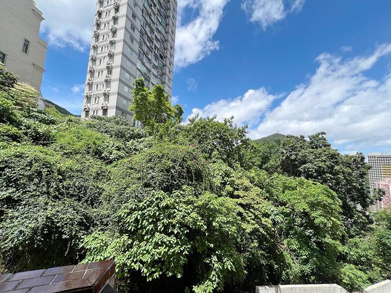 photo 2 — Fulham Garden, Pokfulam