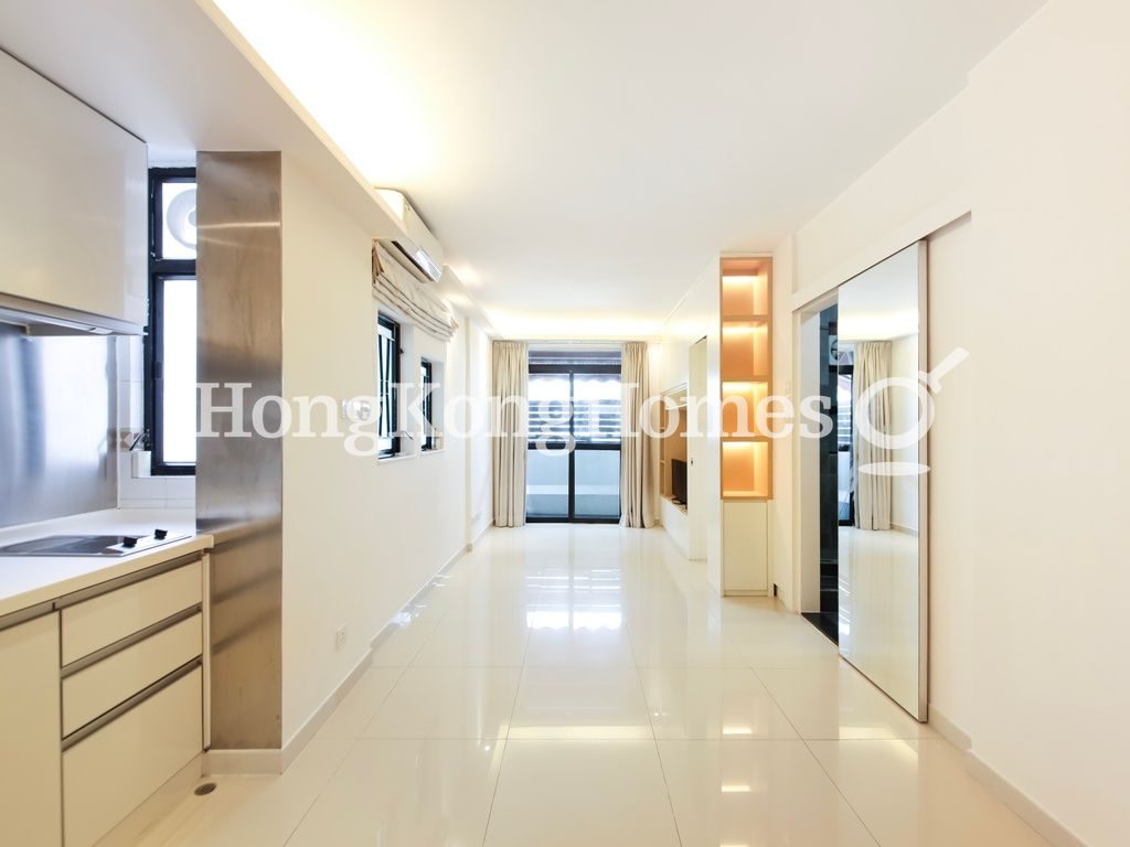 Living and Dining Room — CNT Bisney, Pokfulam