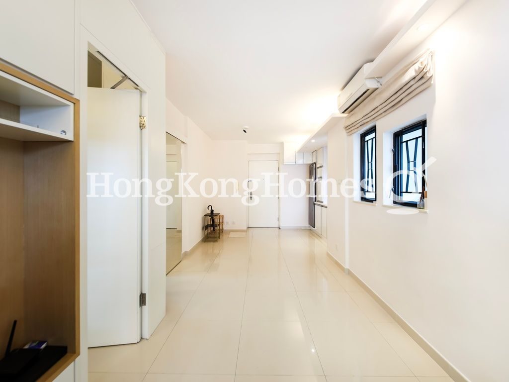 Living and Dining Room — CNT Bisney, Pokfulam